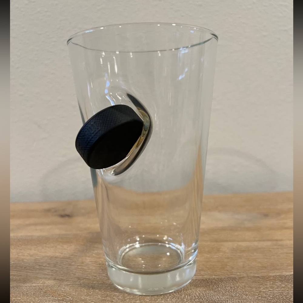 BenShot Hockey Puck Glasses | NWT
